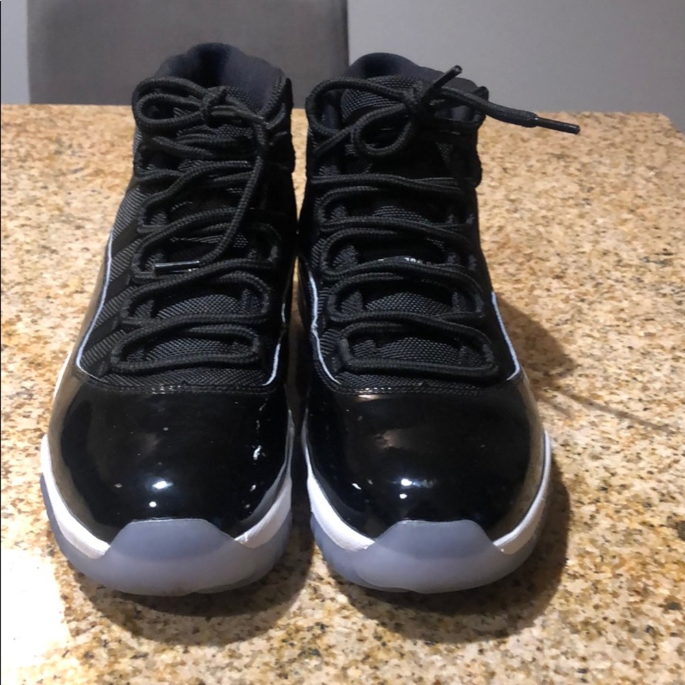 Air jordan 11 ‘Space jams’ - Picture 1 of 4